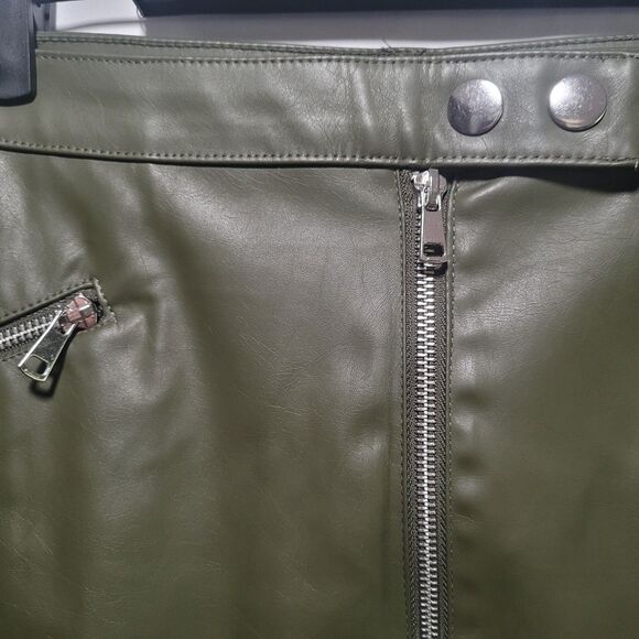 Wild Fable Faux Leather Mini Skirt, Women's Size 18 NWOT - Picture 2 of 4
